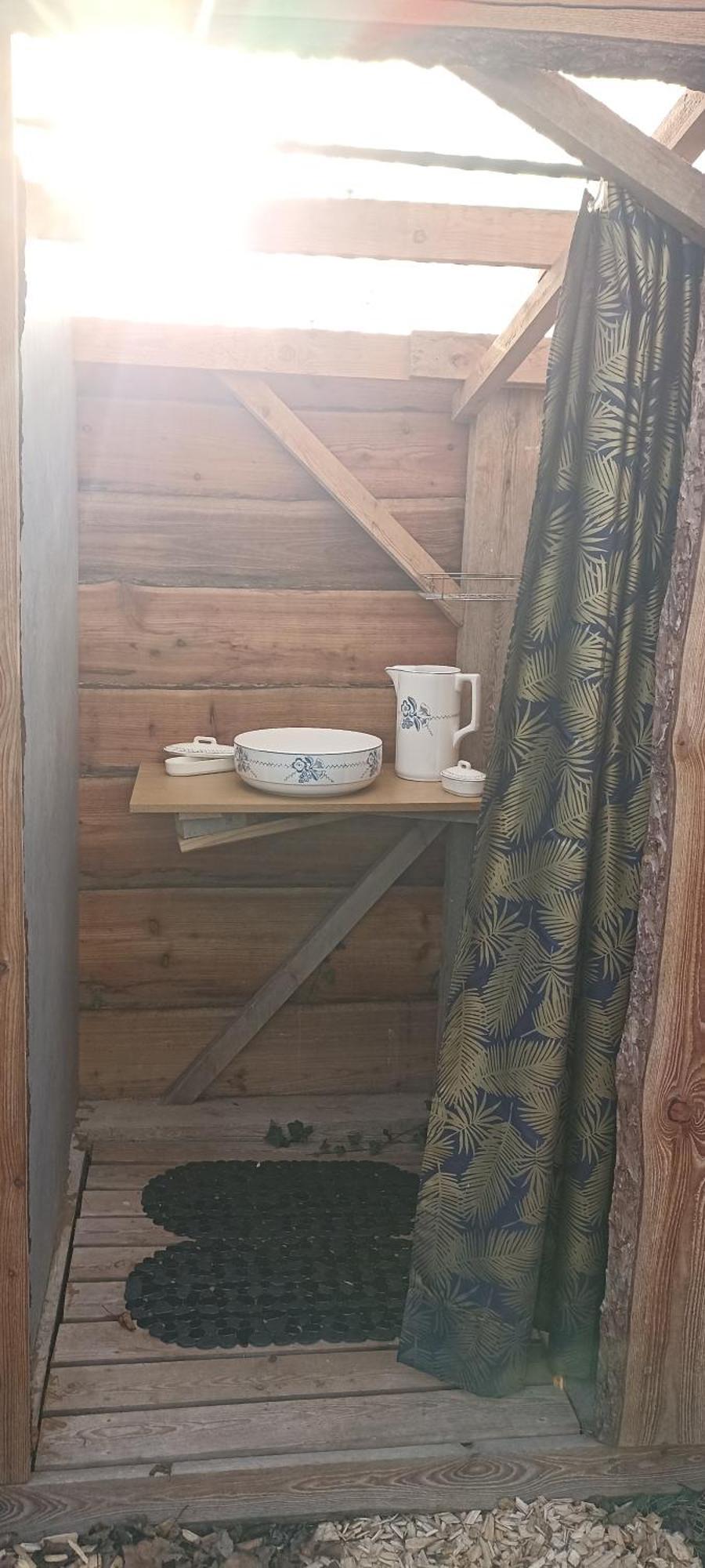 L'Echappee Au Jardin, Yourte Bucolique Godinne Zewnętrze zdjęcie